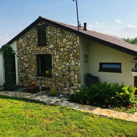 Czytelnia W Sadzie Villa Krzykawka Exterior photo